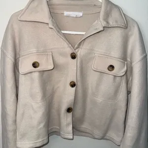 Shacket Beige Tan thumbnail 4