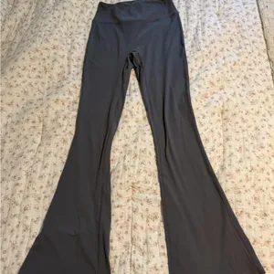 Amazon Women's High-Waisted Flare Yoga Pants - Dark Grey thumbnail 1