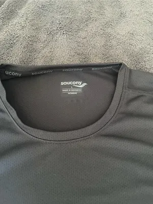 Saucony Women’s Black Long Sleeve Running Shirt thumbnail 5