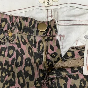 brand Cheetah Print jeans/pants thumbnail 3