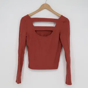 Charlotte Russe Terracotta Rust Cutout Back Long Sleeve Crop Top Medium thumbnail 4