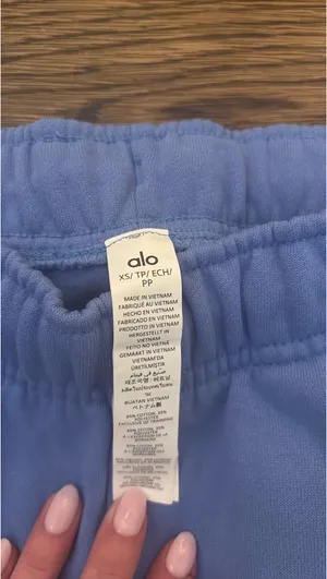 Alo Sweatpants Yoga Accolade thumbnail 3
