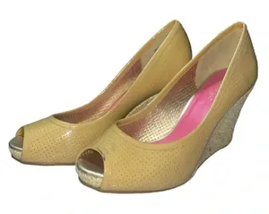 Lilly Pulitzer Wedge Pumps Womens 8M Tan Perforated Leather Peep Toe Raffia Heel thumbnail 1