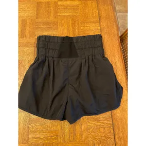 Free People Movement black shorts size M thumbnail 5