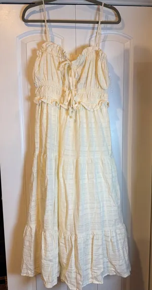 Roxy Cream Tiered Maxi Dress with Adjustable Spaghetti Straps L NWT‎ thumbnail 1
