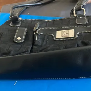 Black Handbag with a touch Of class thumbnail 2