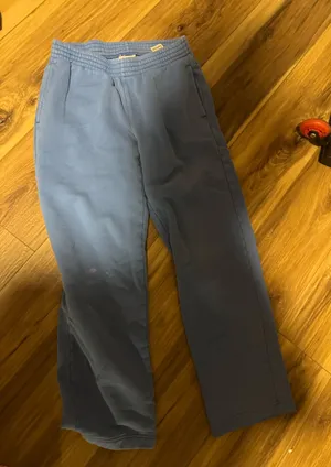 TNA Sweatpants Aritzia thumbnail 1