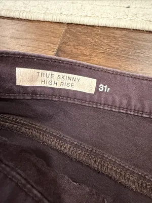 GAP True Rise Skinny Jeans in Plum-Brown Size 31R - C60-046 thumbnail 3