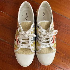 J Slides Noir Floral Embroidered Platform Sneaker‎ Artsy Women's Sz 9 🧡🎀 thumbnail 2