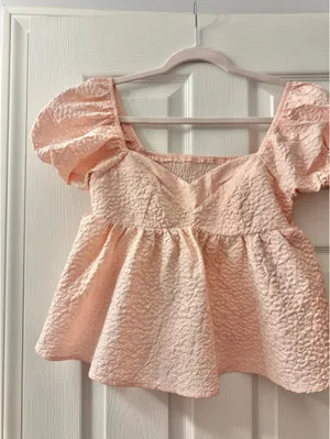 Puff sleeve top! Pink thumbnail 1