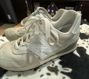 New Balance Sneakers 8.5 Women’s thumbnail 1