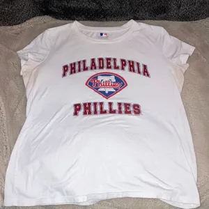 🎉4 for $20 MLB Genuine Merchandise Philadelphia Phillies Tee, Medium thumbnail 2