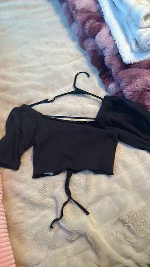 off the shoulder black top thumbnail 3