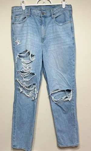 American Eagle Light Wash Mom Straight Jeans Distressed 8 Women thumbnail 1