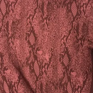 Fabletics Women's Kamila Seamless Long-Sleeve Athletic Top Snakeskin Medium‎ thumbnail 12