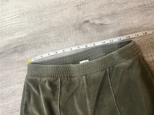 AERIE by American Eagle Groove-On Rib Velour Flare Pants in Nomad Olive thumbnail 9