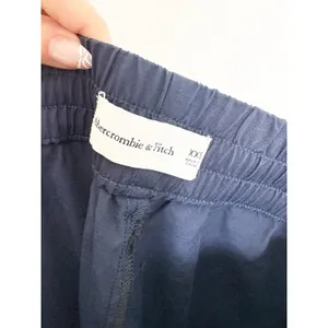 Abercrombie & Fitch Navy Nylon Cargo Pants Size XXS Wide Leg Pullon thumbnail 6