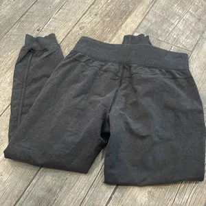 Lululemon women’s Charcoal Jogger Pants thumbnail 5