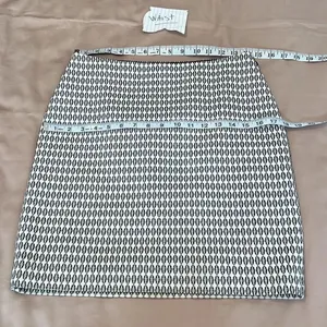 Ann Taylor gorgeous sz 2 black & white side zip fully lined straight skirt EUC thumbnail 3