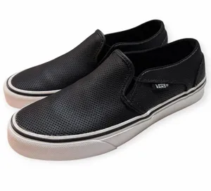 Vans Asher Slip-On Sneaker Women’s Size 7 Black thumbnail 1