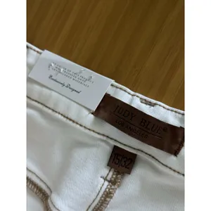 Judy Blue NWT High Waist Kick Flare Denim Jeans L 15/32 White Bootcut Stretch thumbnail 5