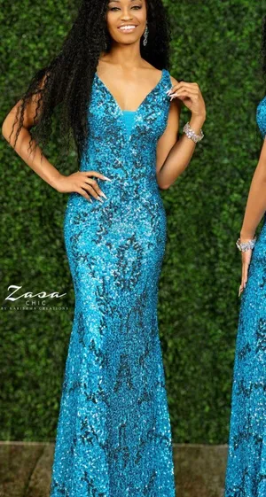 Blue Prom / Pageant Gown Size 6 thumbnail 5