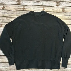 Black Button thumbnail 3