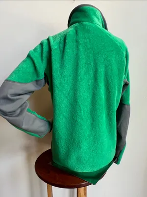 Patagonia Green Teddy Fleece Jacket with Gray Panels 3 zip pockets cozy thumbnail 5