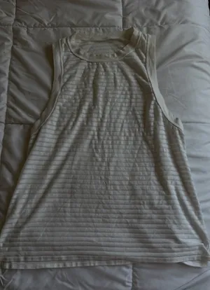 Lululemon Muscle Tank thumbnail 2