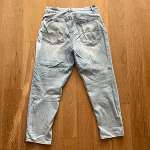 H&M Light Blue Casual Jeans used thumbnail 10