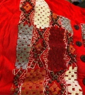 Embellished Sleeveless Top Red Size M thumbnail 2