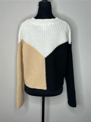 Sincerly Jules Cozy Three-Tone Chevron Crew Sweater - White, Black & Beige thumbnail 7