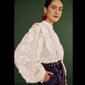 FARM RIO Star‎ 3D Embroidered Blouse in Off White - size S thumbnail 5