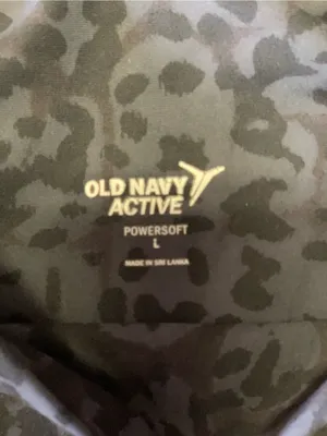 Old Navy Black Tonal Leopard High-Rise Athletic Leggings Size-Large Sporty Chic thumbnail 2