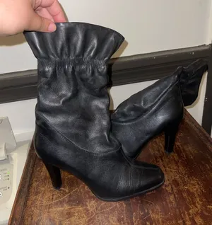 Worthington Black Mid-Calf Ruched Leather Heeled Boots - Sz 8.5M thumbnail 1