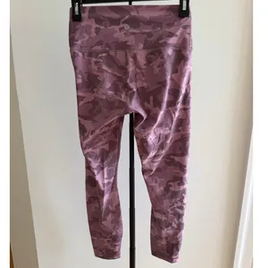 Lululemon Wunder Under Purple Camo Leggings Size 6 thumbnail 2
