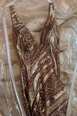 Jovani prom dress 22314 gold and silver sequin vneck open back Size 00 thumbnail 1