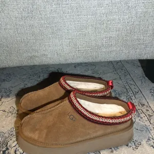 UGG Tazz Platform Slippers Chestnut thumbnail 4