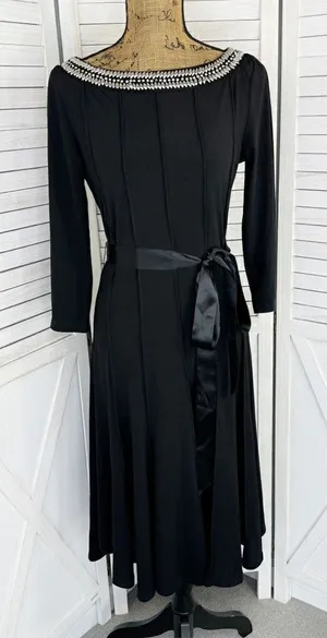 Maria Gabrielle Beaded Neckline Belted Panel Knit Midi Dress Black Large‎ thumbnail 1