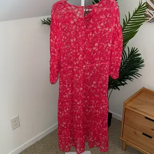 FREE PEOPLE WALLFLOWER PRINTED MIDI DRESS,‎ RASPBERRY COMBO thumbnail 4