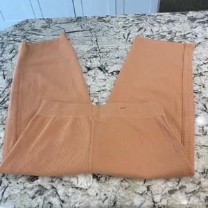 Nike Women’s Sweatpants- Size‎ Large thumbnail 2