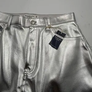 Abercrombie & Fitch Curve Love 90's Straight Ultra High Rise Jeans thumbnail 9