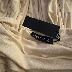 NWT lioness field of dreams oatmeal maxi dress. Size Medim thumbnail 9