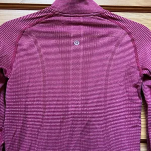 Lululemon Pink Pullover Run Swiftly Tech 1/2 Zip Long Sleeve Top 4 Gym Workout thumbnail 6