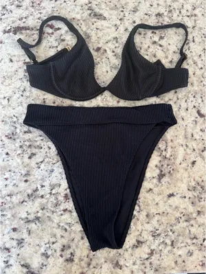 Hollister Black Ribbed Bikini Set XS/S thumbnail 1