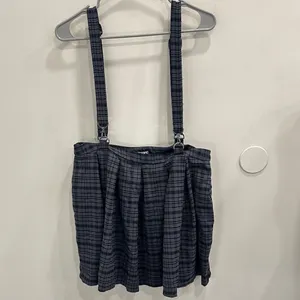 Hot Topic Gray Black Plaid Suspender Skirt Pleated Mini Detachable Straps Goth L thumbnail 3
