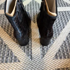 Sam Edelman fawn ankle bootie Chic Leopard Print Ankle Boots thumbnail 3