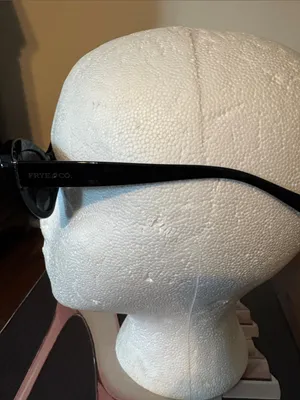 Frye Women's Black Cat-Eye Sunglasses thumbnail 3