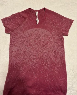 Lululemon Swiftly Tech Short Sleeve thumbnail 1