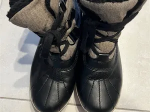 Women’s JMU Black Lace-Up Waterproof Duck Boots. Size 10 thumbnail 1